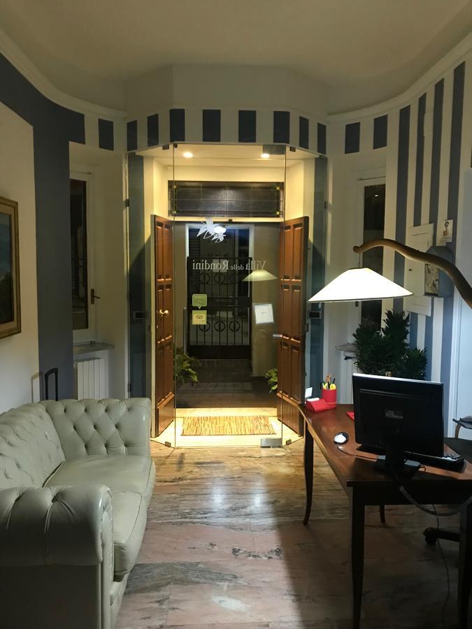 B&B Villa Delle Rondini 维博瓦伦蒂亚码头 外观 照片