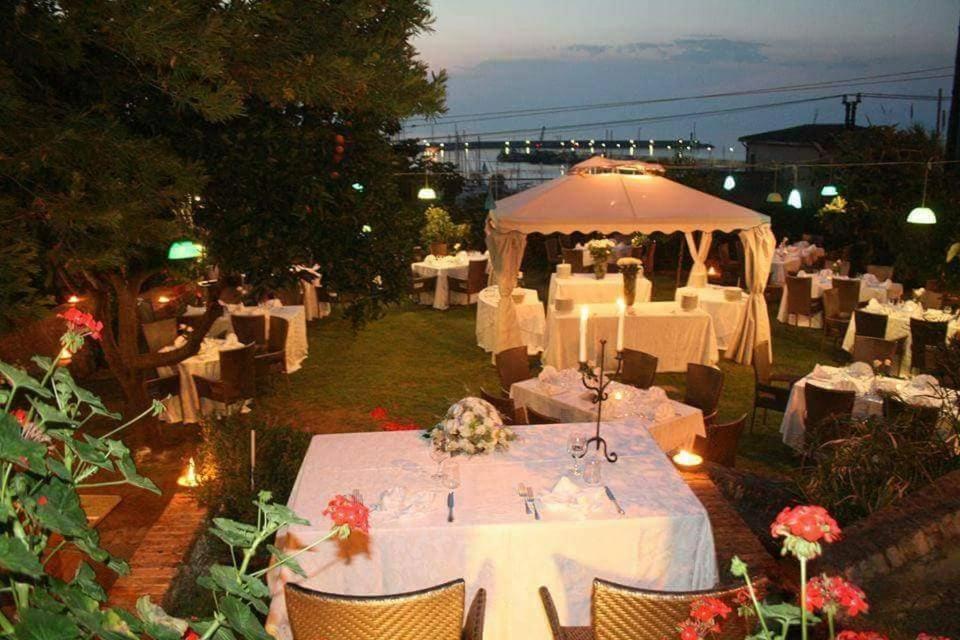 B&B Villa Delle Rondini 维博瓦伦蒂亚码头 外观 照片